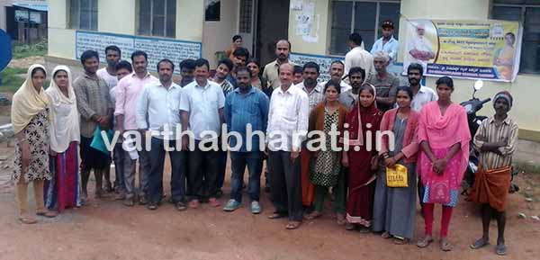 ಗುಡಿಸಲು ನಿರ್ಮಿಸಿದ ಕುಟುಂಬಗಳಿಂದ ನಿವೇಶನಕ್ಕಾಗಿ ಆಗ್ರಹ